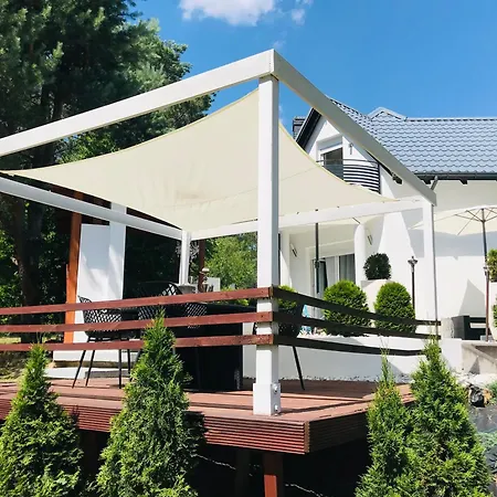 In Gmina Mit Grill, Terrasse Und Garten Prázdninový dům